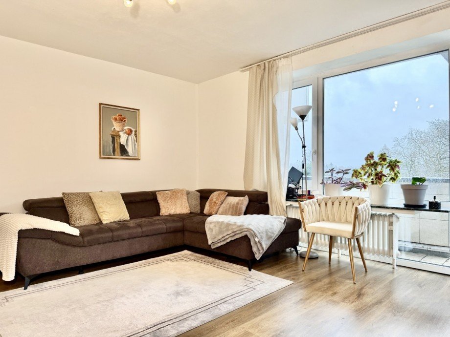Wohnzimmer Etagenwohnung M�lheim an der Ruhr