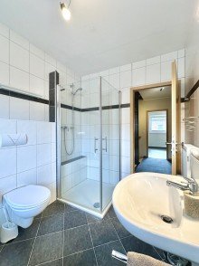 Dusch/Wannen-Bad Tolles Reihenhaus zum Verkauf. Einfamilienhaus f�r die Familie.