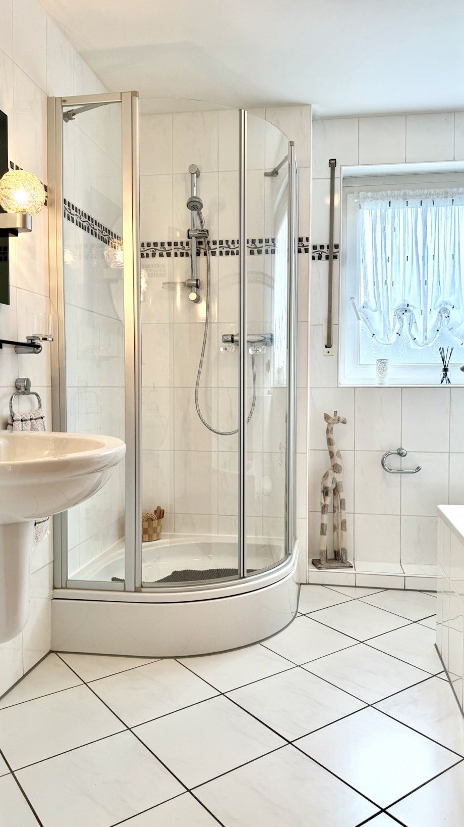 Badezimmer Einliegerwohnung Einfamilienhaus Oberhausen
