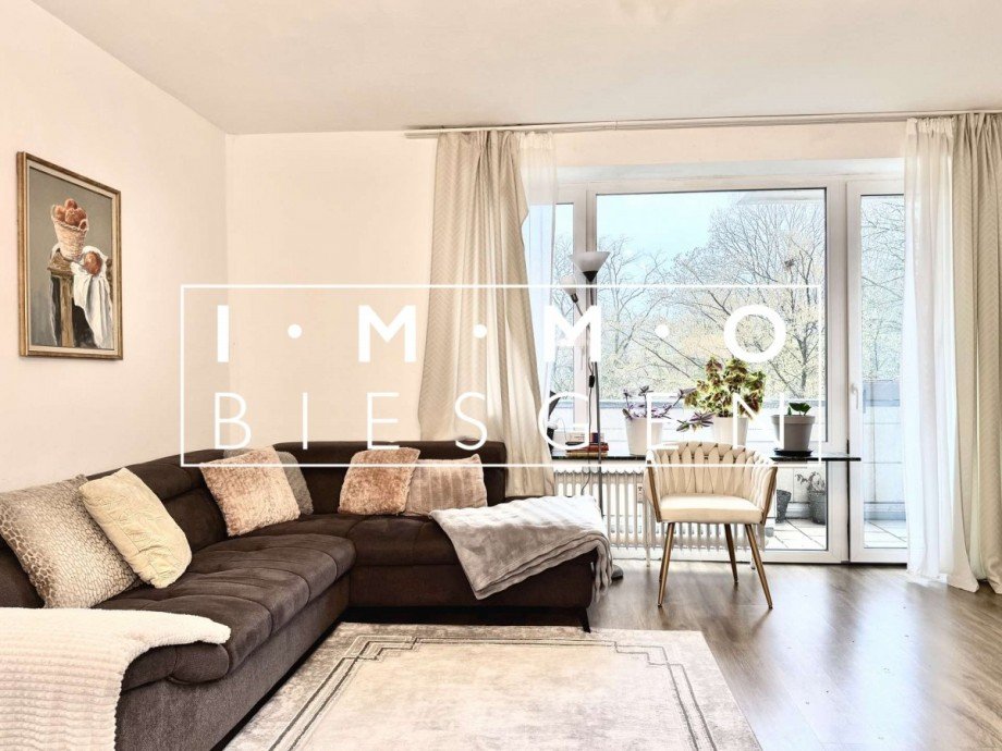 Wohnzimmer Etagenwohnung M�lheim an der Ruhr