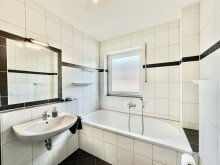 Dusch/Wannen-Bad Tolles Reihenhaus zum Verkauf. Einfamilienhaus f�r die Familie.