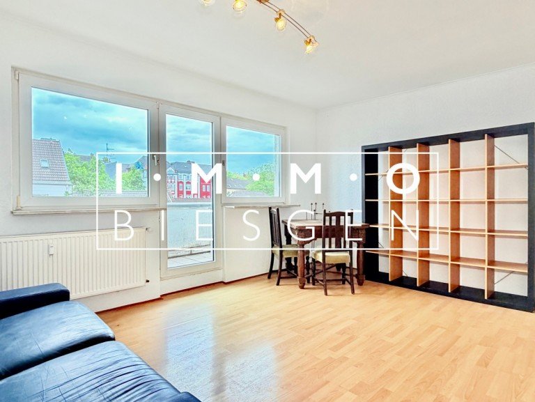 Wohnzimmer M�lheim an der Ruhr Wohnung Freistehende charmante zwei Zimmer Wohnung mit zwei Terrassen - F�r Kapitalanleger oder Selbstnutzer