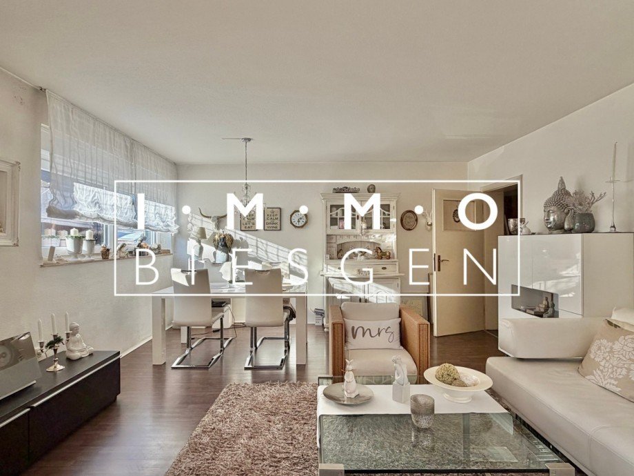 Wohnzimmer EG Mehrfamilienhaus Oberhausen