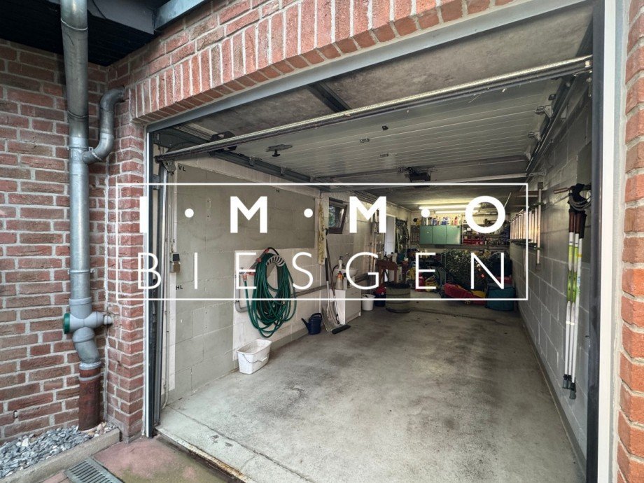 Garage in �berl�nge und Zugang zum Garten Haus M�lheim an der Ruhr