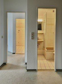 Flur Attraktive Wohnung in Essen Kettwig.