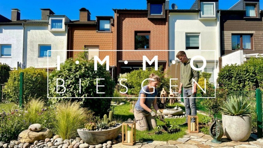 Garten - (KI generiert) Reihenmittelhaus M�lheim an der Ruhr
