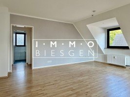 Hauptbild Einziehen und Wohlfühlen! Eigentumswohnung mit Balkon und Tiefgarage in Mülheim-Holthausen