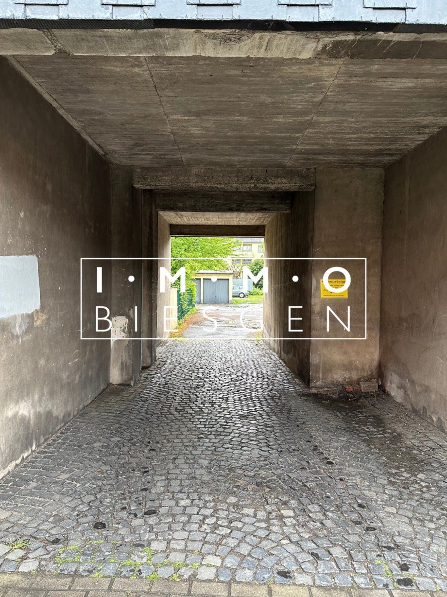 Einfahrt Mehrfamilienhaus Oberhausen