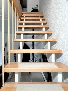 Treppe  Haus im Haus  Familientraum mit Garten, Pool, Sauna und Garage in Oberhausen