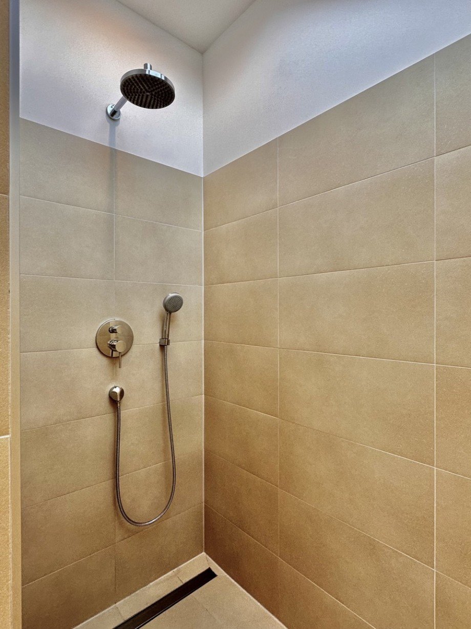 Begehbare Dusche / Badezimmer 1 Maisonettewohnung M�lheim an der Ruhr