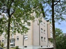 Au�enansicht Dorf Saarn: 3,5-Zimmer-Gartenwohnung mit Stellplatz - Erbpachtobjekt in 45481