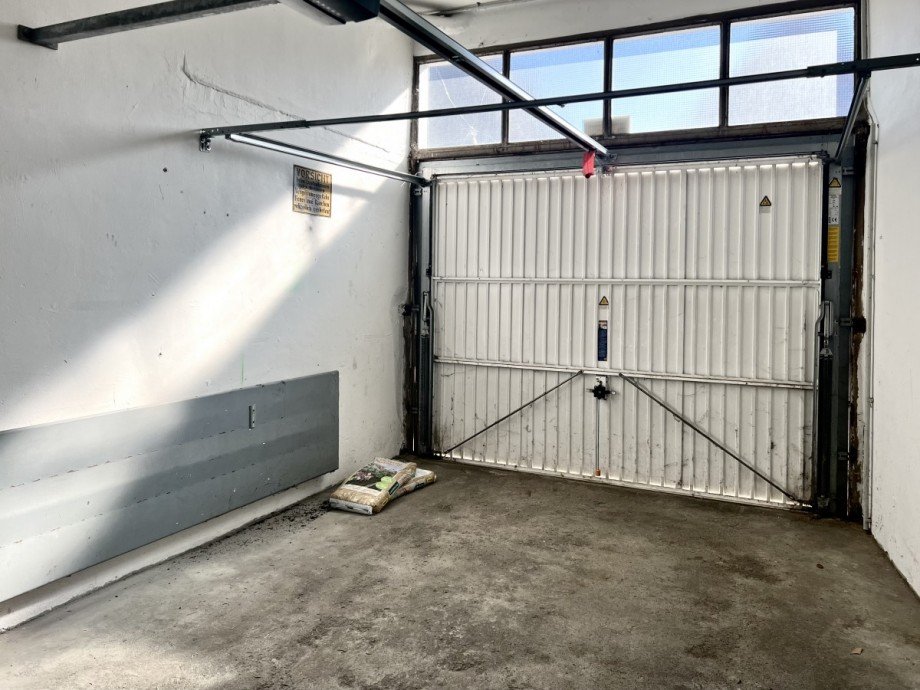 Garage zugeh�rig DG Mehrfamilienhaus Oberhausen
