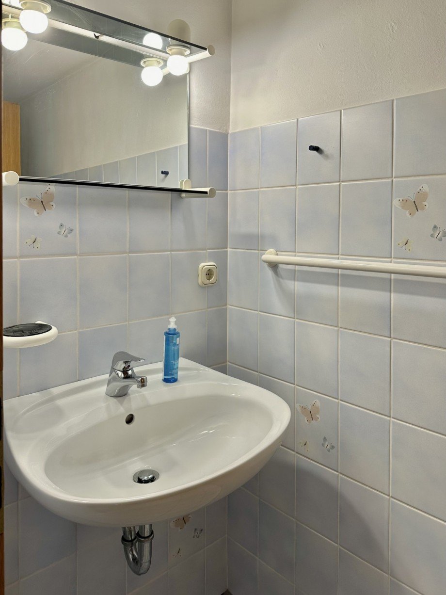 G�ste WC. Wohnung Haus Bonn