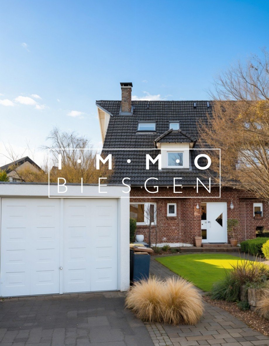 Au�enansicht und Garage Haus M�lheim an der Ruhr