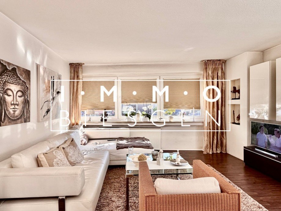 Wohnzimmer EG Mehrfamilienhaus Oberhausen