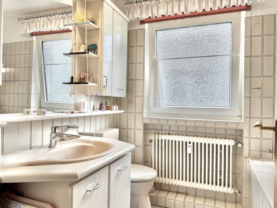Badezimmer II Wohnung Essen