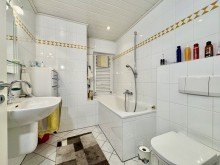 Bad Traumhafte Eigentumswohnung mit Loggia und Garage in 45475 M�lheim an der Ruhr D�mpten