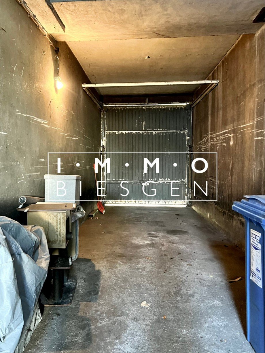 Durchgang Nebenstra�e zum Garten Mehrfamilienhaus Oberhausen