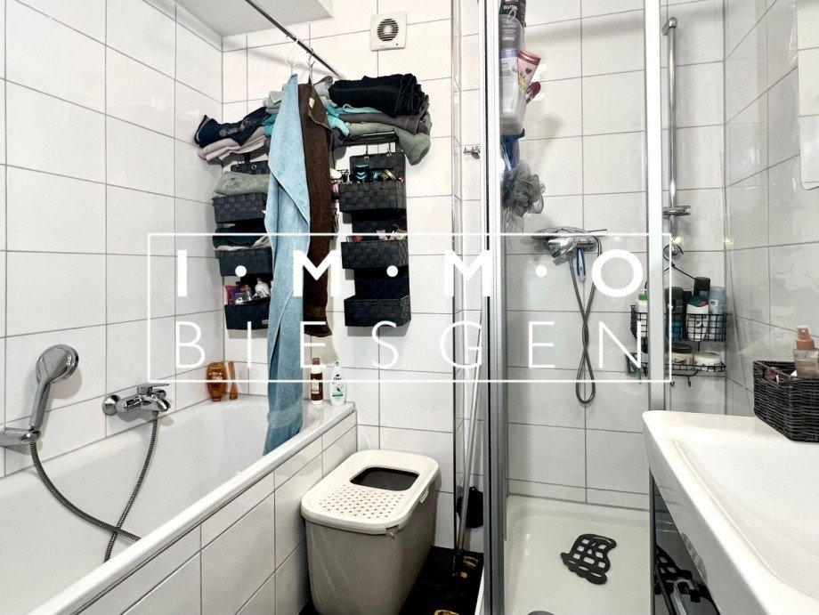 Badezimmer 1. OG L Mehrfamilienhaus Oberhausen